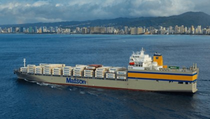 中国对等反制收到成效，首艘美国船只停靠宁波港，缴付近500万港务费