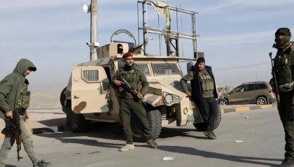 叙利亚各地揭竿而起，上百人被杀，朱拉尼尝到了众叛亲离的滋味