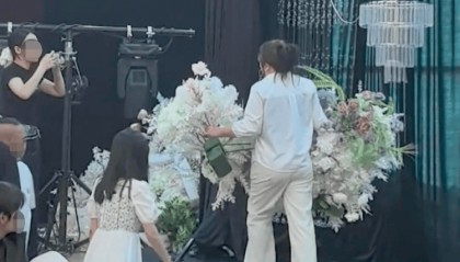 婚礼仪式前婚庆公司撤场？新郎称对方未履行合同，公司称被要求离场后仍给予配合 律师分析