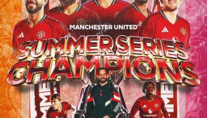 捧杯！曼联2胜1平保持不败 夺得2025英超夏季赛冠军