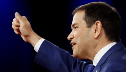 “反华急先锋”担任美国国务卿，特朗普到底安的什么心？