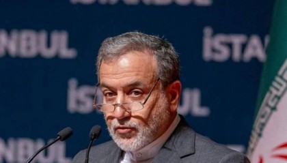 伊朗外交部长打脸哈梅内伊：核设施被重创！最高领袖成功躲过一劫