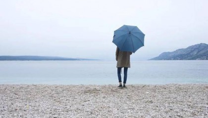 到中年才顿悟：人是留不住任何关系的