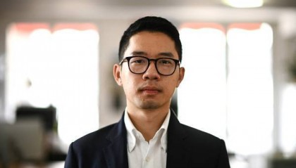 乱港分子罗冠聪入境新加坡被拘：有签证也不给来