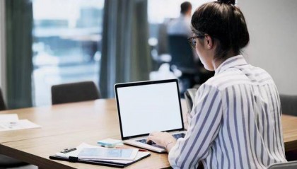 包头两次招聘像“私人订制”，调查结果要经得起质疑丨中听