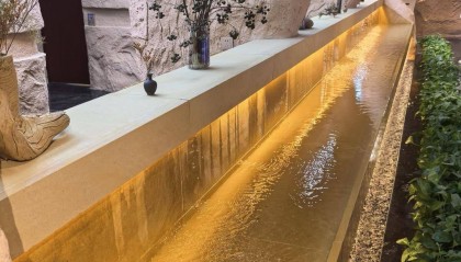 敦煌一“豪华”公厕成网红打卡点 管理单位：初心是传播地域文化特色