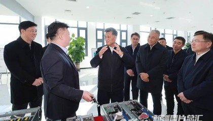 马兴瑞在克拉玛依市调研产业发展和安全稳定工作