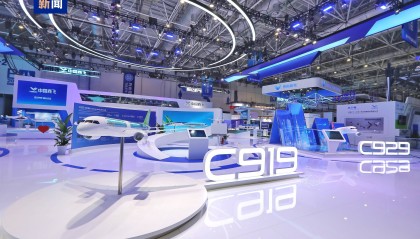 航展首日 中国商飞签下130架飞机订单