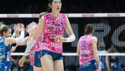 女排欧冠1/4决赛-朱婷18分冠全场丢MVP 科内3-0抢先机