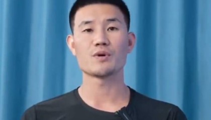 “嘎子”谢孟伟被执行超1400万；此前因穿警服带货被行拘7日，释放后暂停直播带货