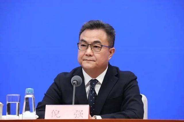 中纪委周末打虎，刘绍勇落马！59岁省委常委任上被查，2个“老虎”被判死缓