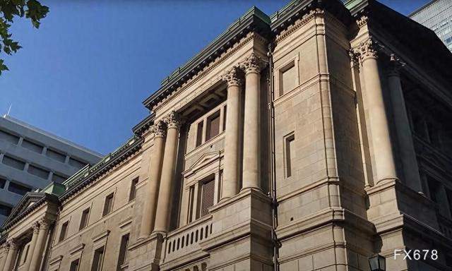 美国亚利桑那州大峡谷国家公园山火继续肆虐！过火面积达471.8平方公里，受控比例仅为12%