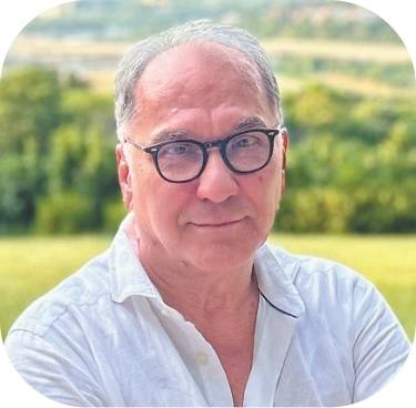 “维护先辈荣誉，捍卫二战历史真相”（伟大胜利·历史贡献）