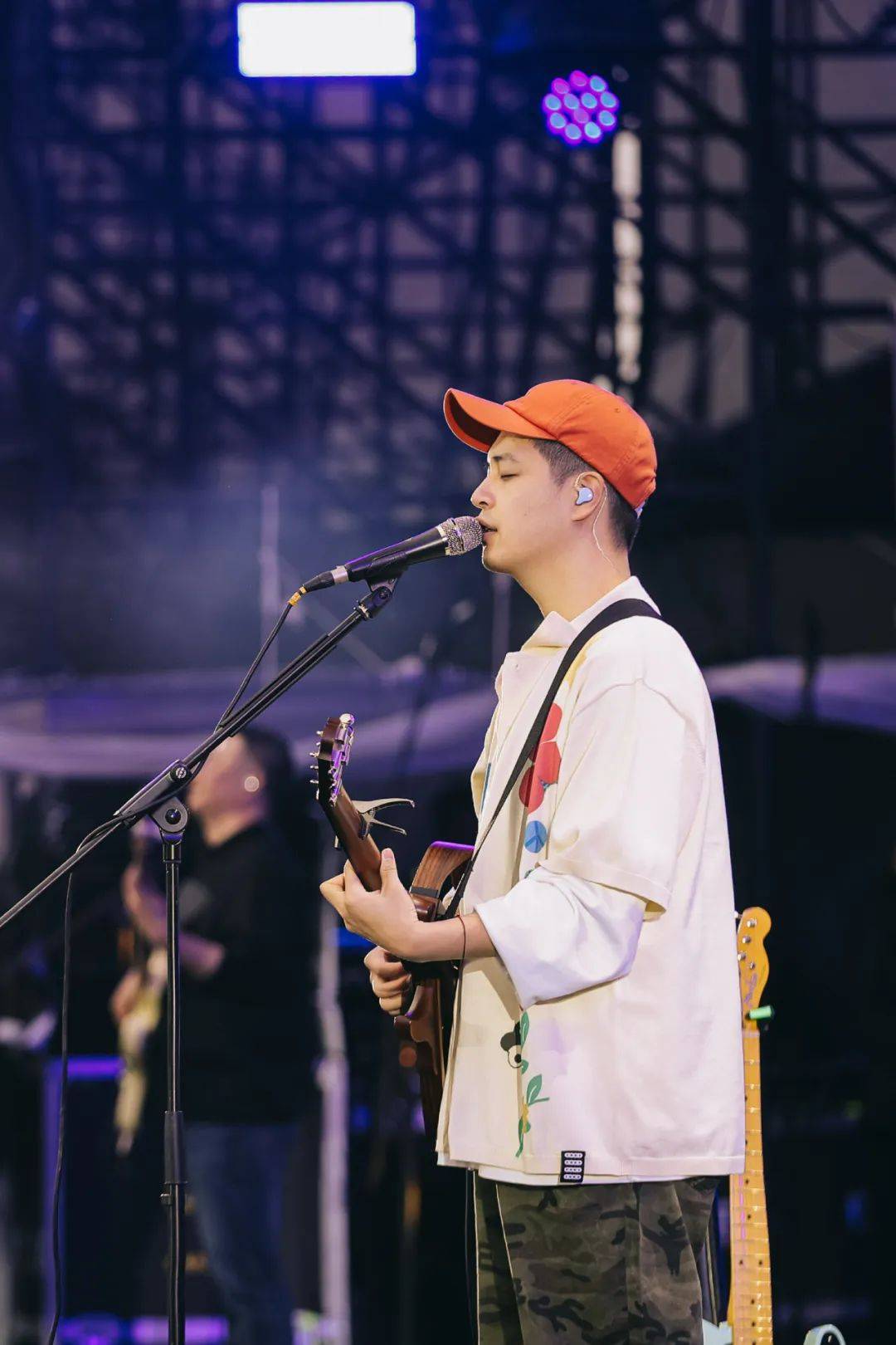 误将 “你好哈尔滨” 说成 “你好石家庄”,马頔鞠躬致歉:有需要的话我给哈尔滨磕一个,以后再也不敢了