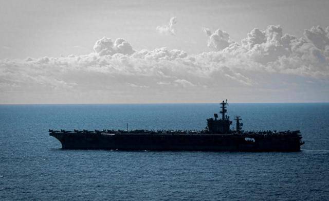 美军在南海连摔两架军机，中方回应侮辱性极强