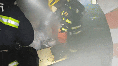 大意了！爷爷送孙子上学前忘了这件事，一家人差点无家可归！